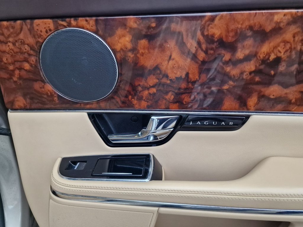 Used Jaguar XJ 2011 for sale - 77477547: Photo 45