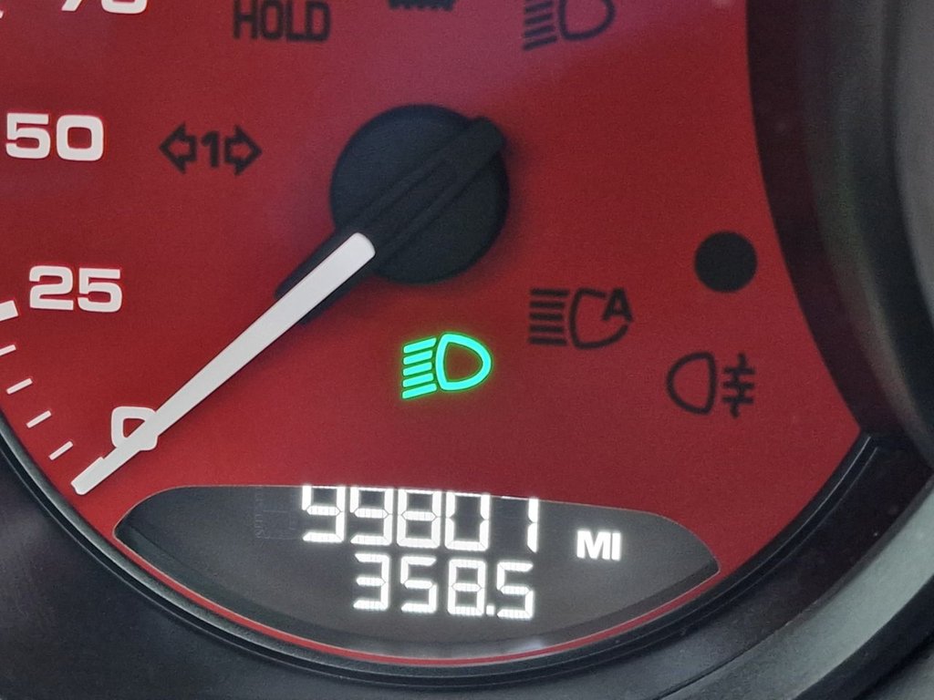 Used Porsche Macan 2018 for sale - 77236492: Photo 28