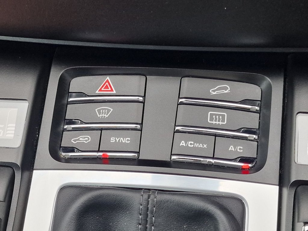 Used Porsche Macan 2018 for sale - 77236492: Photo 49