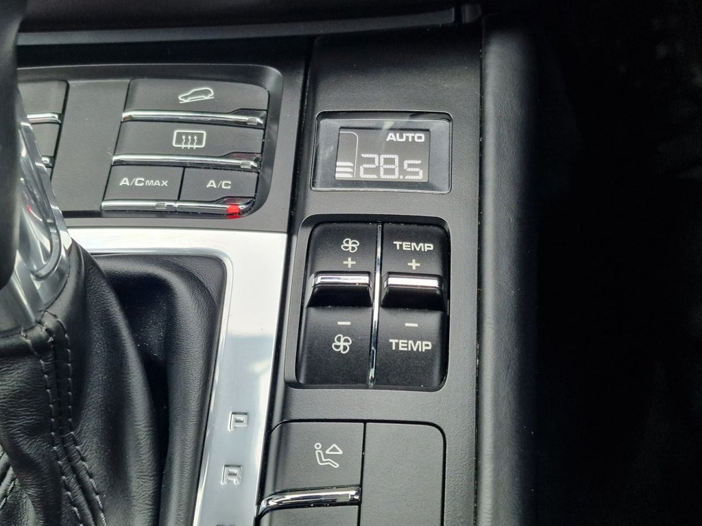 Used Porsche Macan 2018 for sale - 77236492: Photo 50