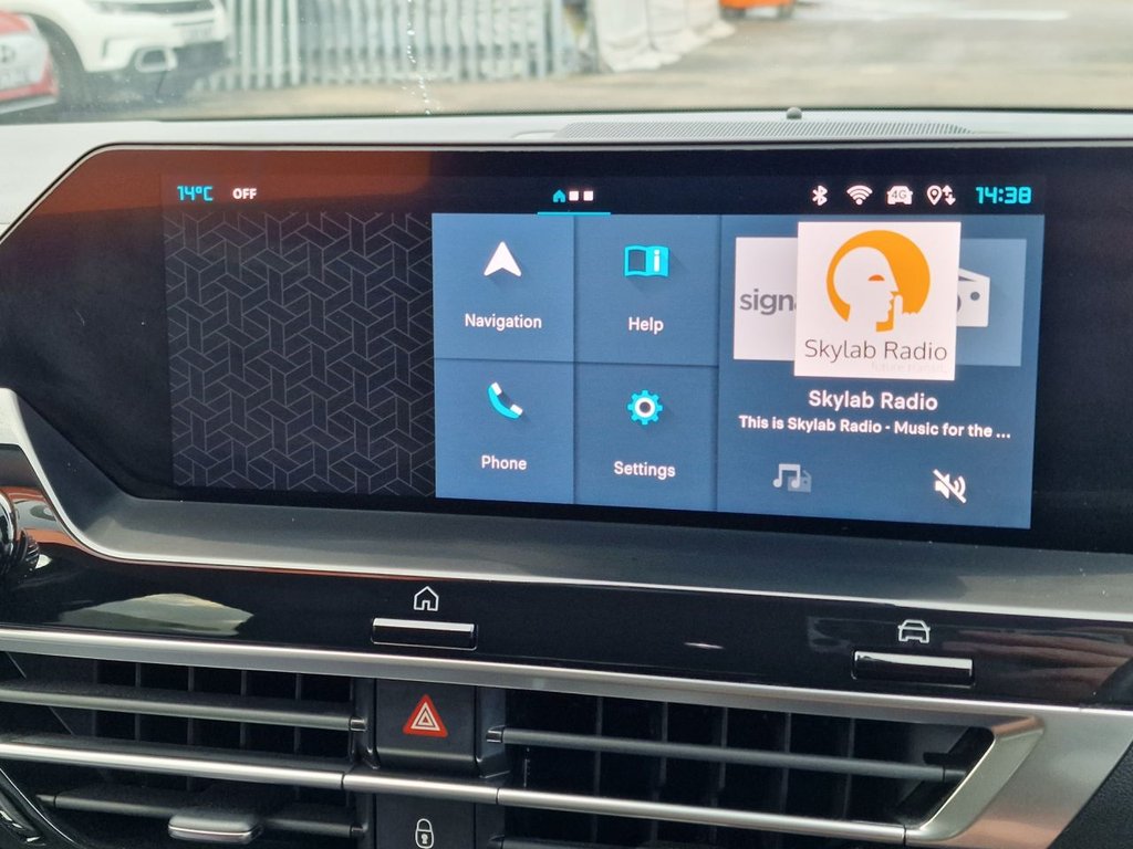 Used Citroen e-C4 2024 for sale - 76791965: Photo 32