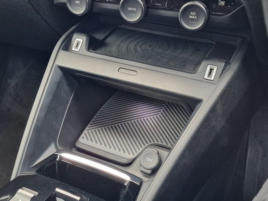 Used Citroen e-C4 2024 for sale - 76791965: Photo 40