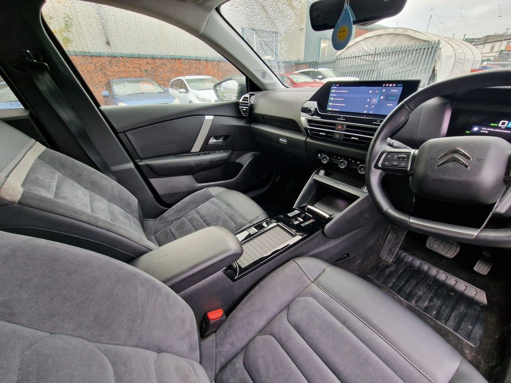 Used Citroen e-C4 2024 for sale - 76791965: Photo 44