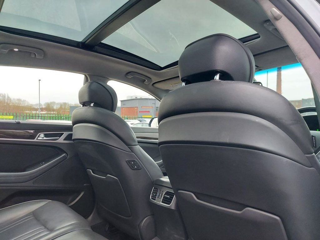 Used Hyundai Genesis 2016 for sale - 76820428: Photo 36