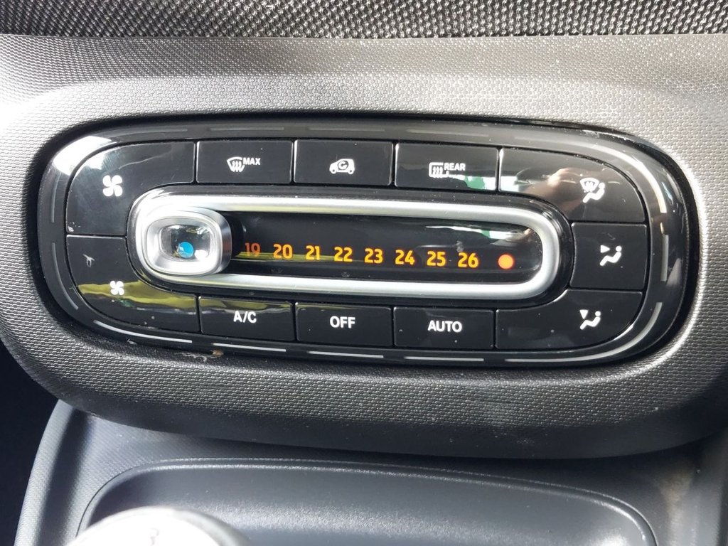 Used smart fortwo 2018 for sale - 76740025: Photo 33