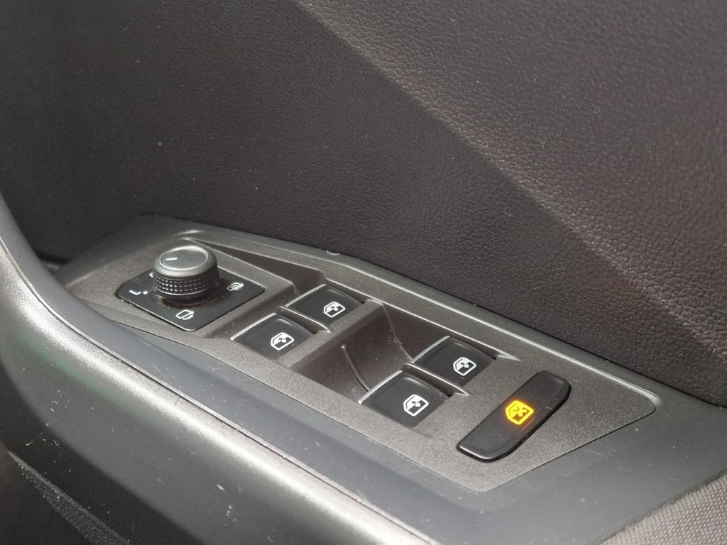 Used Volkswagen T-Roc 2019 for sale - 76744355: Photo 40