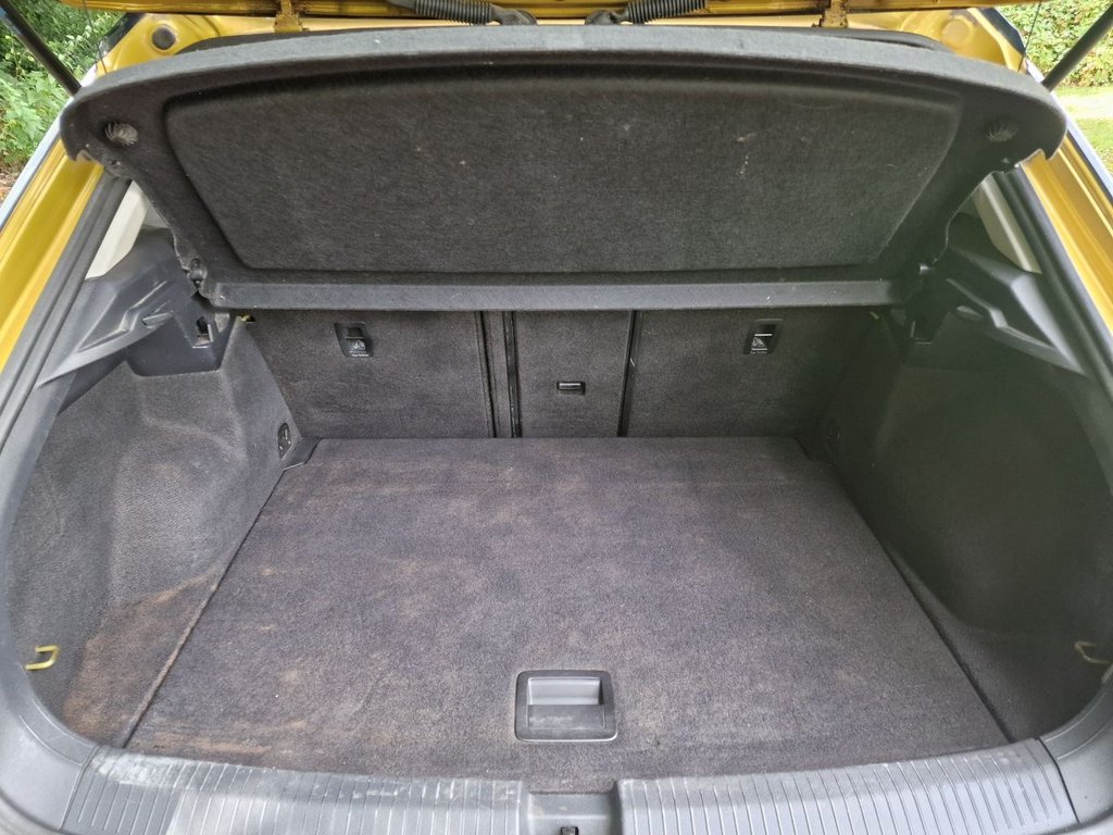 Used Volkswagen T-Roc 2019 for sale - 76744355: Photo 44