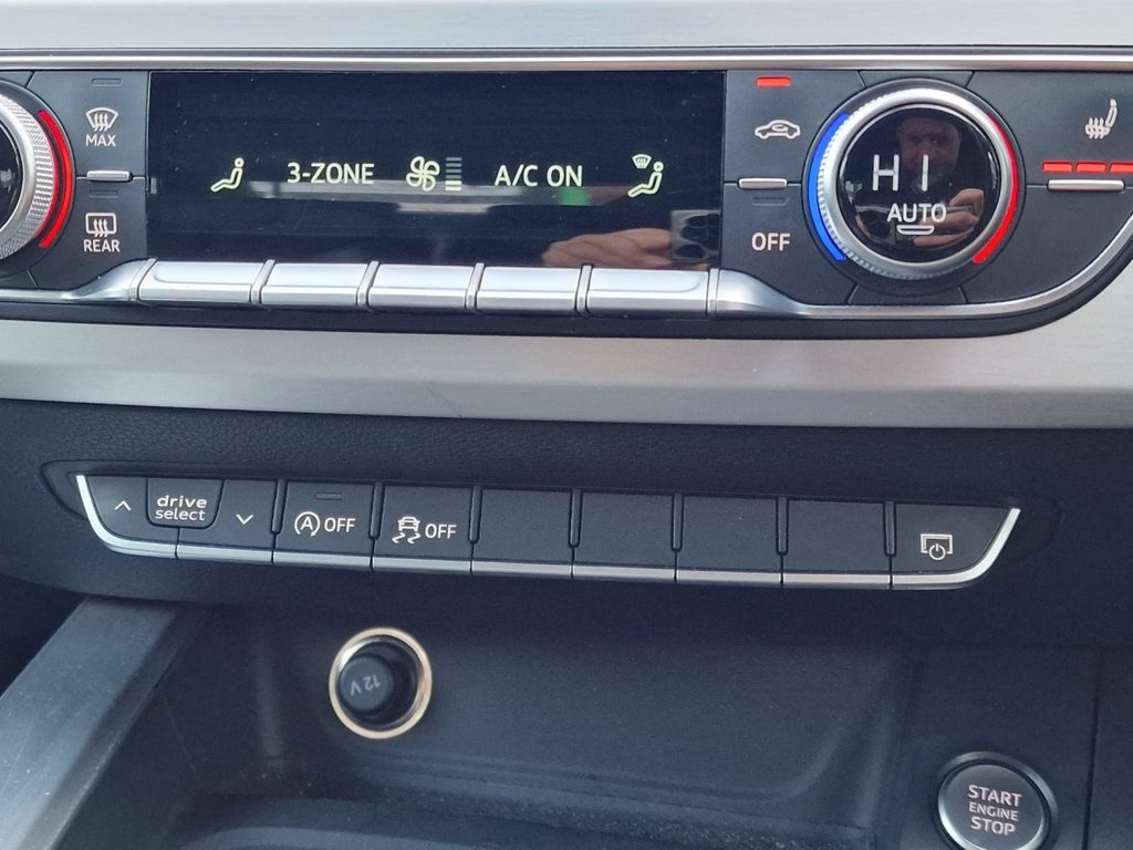 Used Audi A4 2016 for sale - 76744408: Photo 40