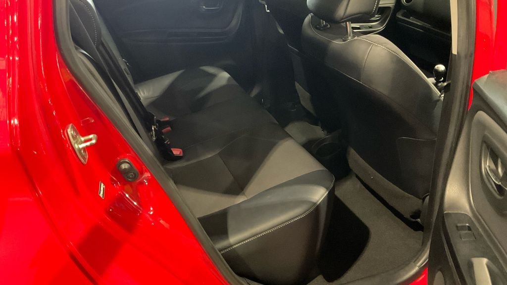 Used Toyota Yaris 2015 for sale - 77703677: Photo 9