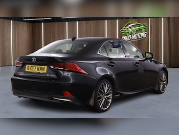 Used Lexus IS 2017 for sale - 76740516: Photo