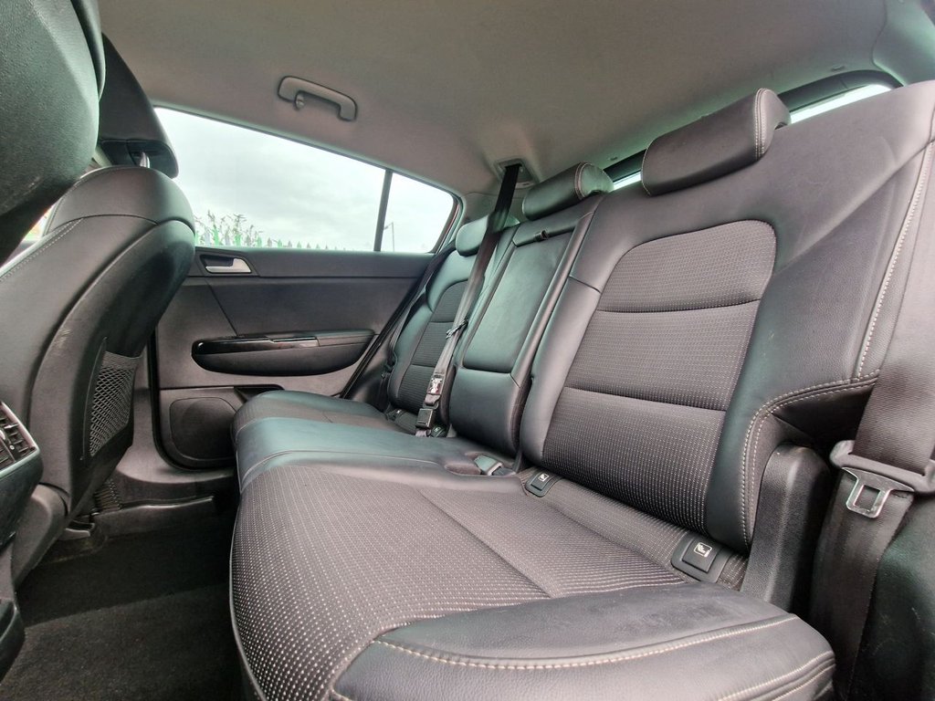 Used Kia Sportage 2018 for sale - 76744382: Photo 44