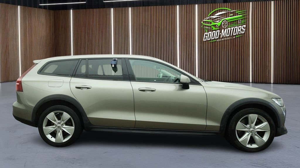 Used Volvo V60 2019 for sale - 78200666: Photo 3
