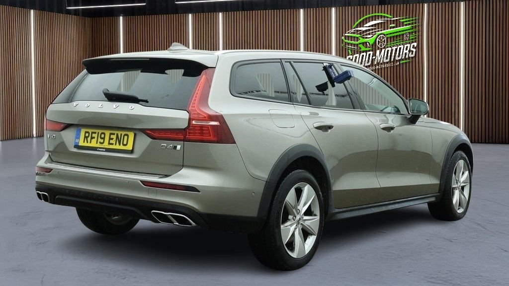 Used Volvo V60 2019 for sale - 78200666: Photo 5