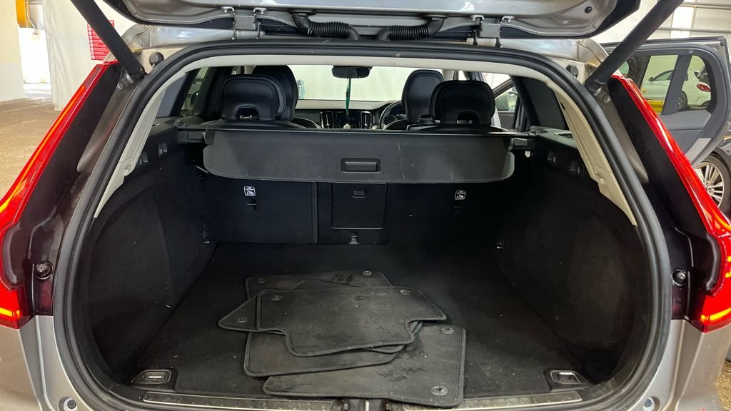 Used Volvo V60 2019 for sale - 78200666: Photo 7