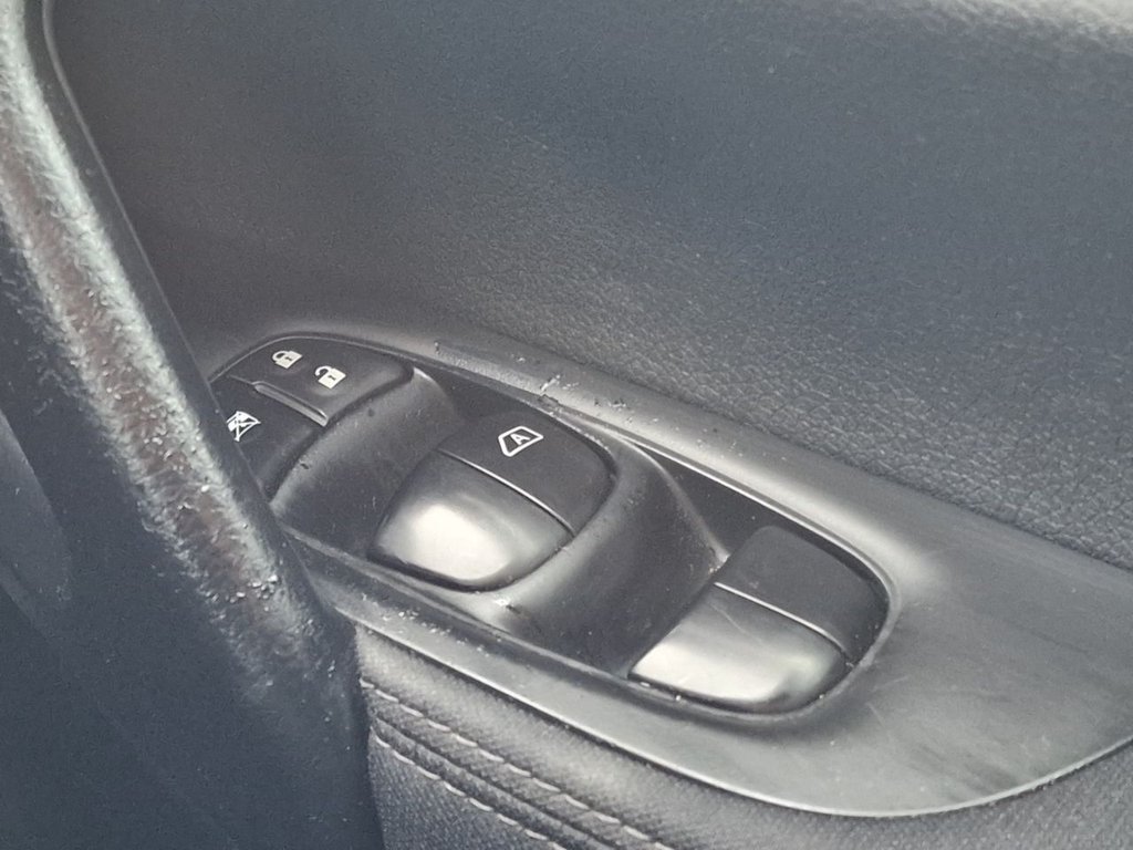 Used Nissan Qashqai 2015 for sale - 78181242: Photo 44