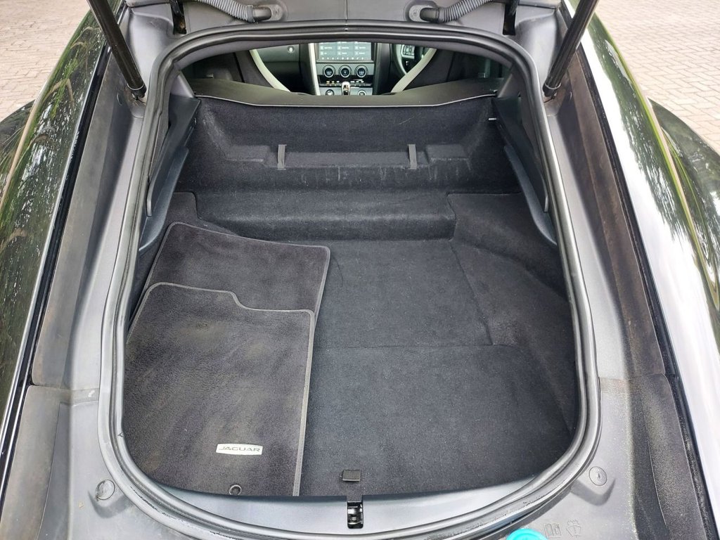 Used Jaguar F-Type 2018 for sale - 76744354: Photo 43