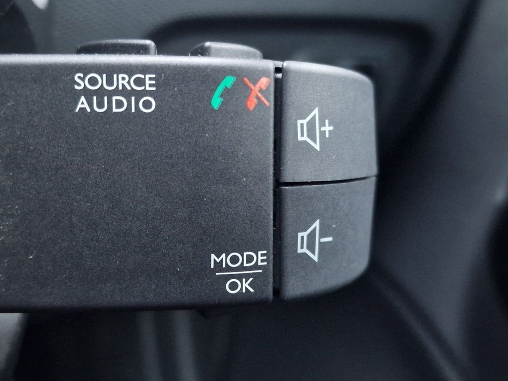 Used Renault Captur 2016 for sale - 76740345: Photo 27