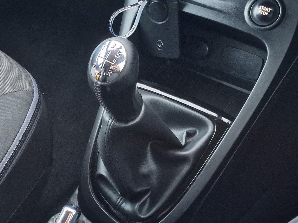 Used Renault Captur 2016 for sale - 76740345: Photo 47