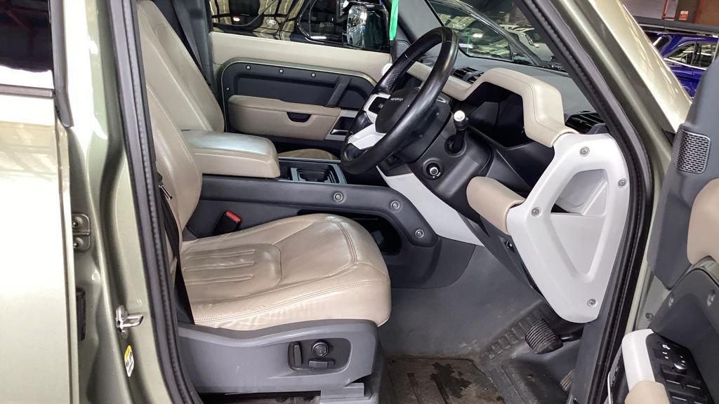 Used Land Rover Defender 2020 for sale - 78219338: Photo 17