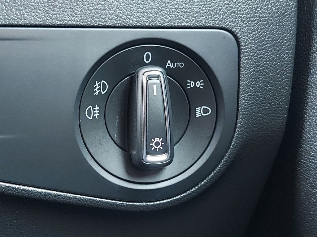 Used Volkswagen Tiguan 2018 for sale - 77171994: Photo 40