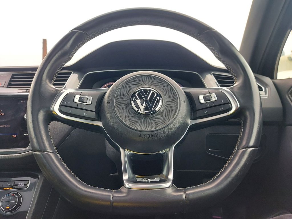 Used Volkswagen Tiguan 2018 for sale - 77171994: Photo 41