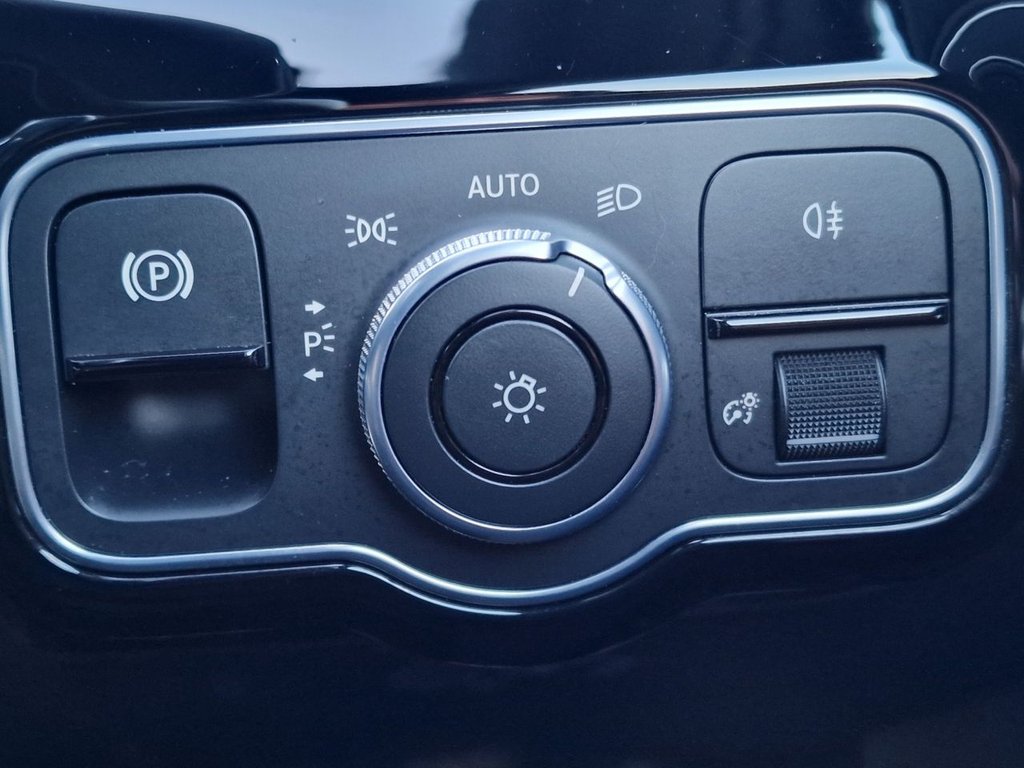 Used Mercedes-Benz A-Class 2020 for sale - 76950715: Photo 30