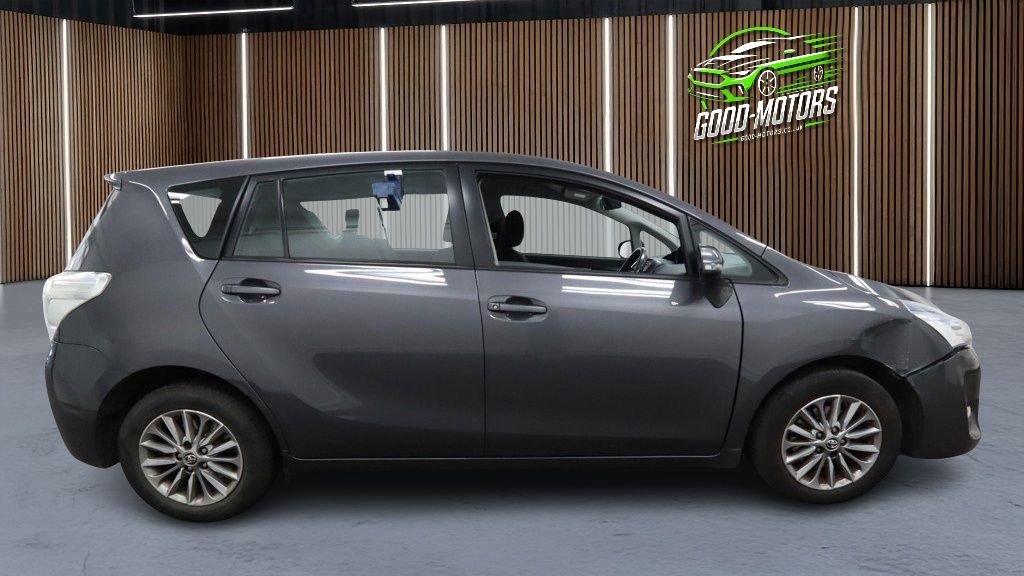 Used Toyota Verso 2016 for sale - 77806805: Photo 5