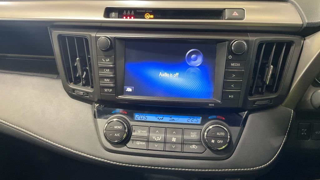 Used Toyota RAV4 2015 for sale - 78134597: Photo 17