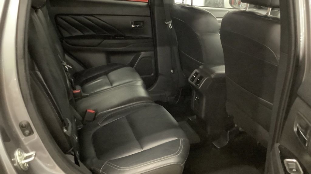 Used Mitsubishi Outlander 2020 for sale - 77110924: Photo 18