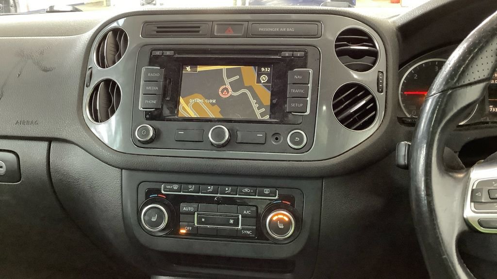 Used Volkswagen Tiguan 2015 for sale - 77080428: Photo 9