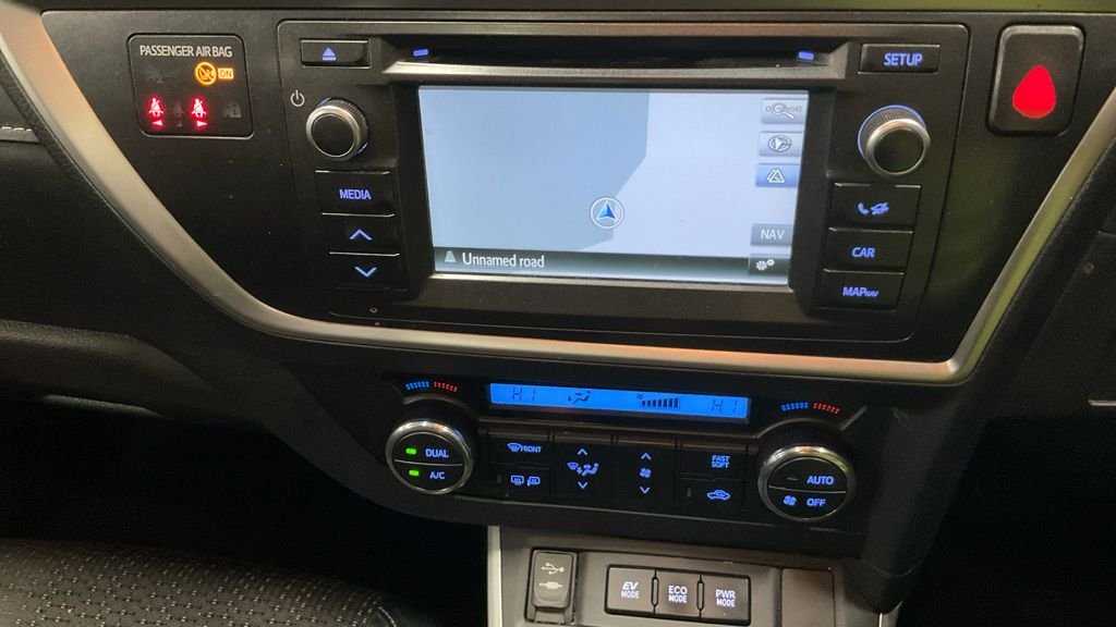 Used Toyota Auris 2015 for sale - 76744430: Photo 19