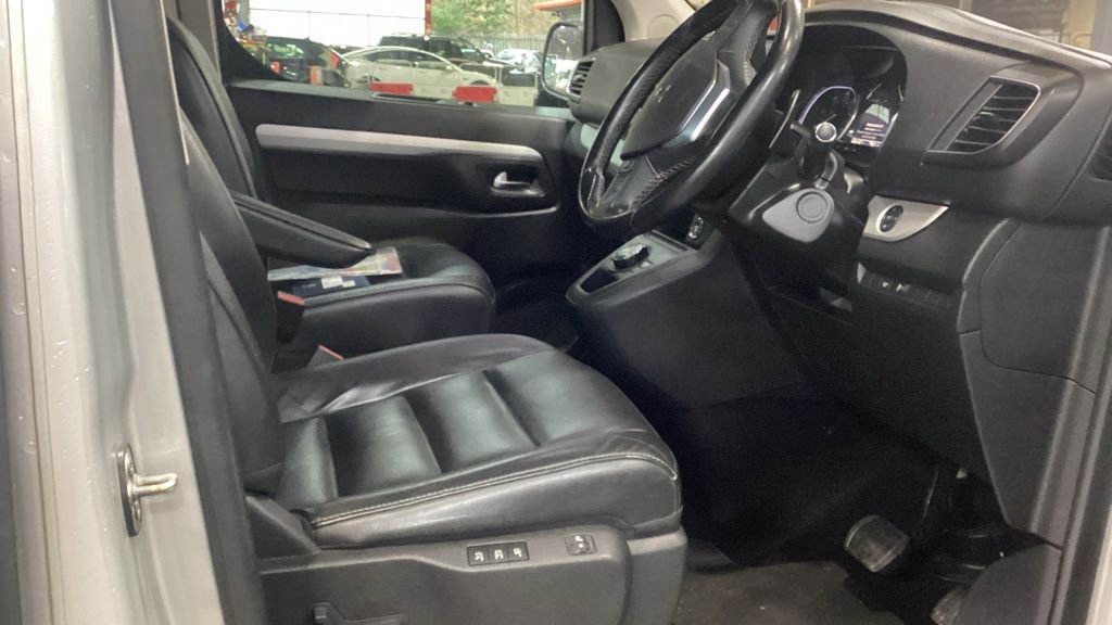 Used Peugeot Traveller 2018 for sale - 77288148: Photo 14