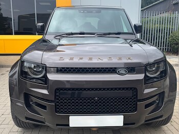 Used Land Rover Defender 2025 for sale - 78252255: Photo