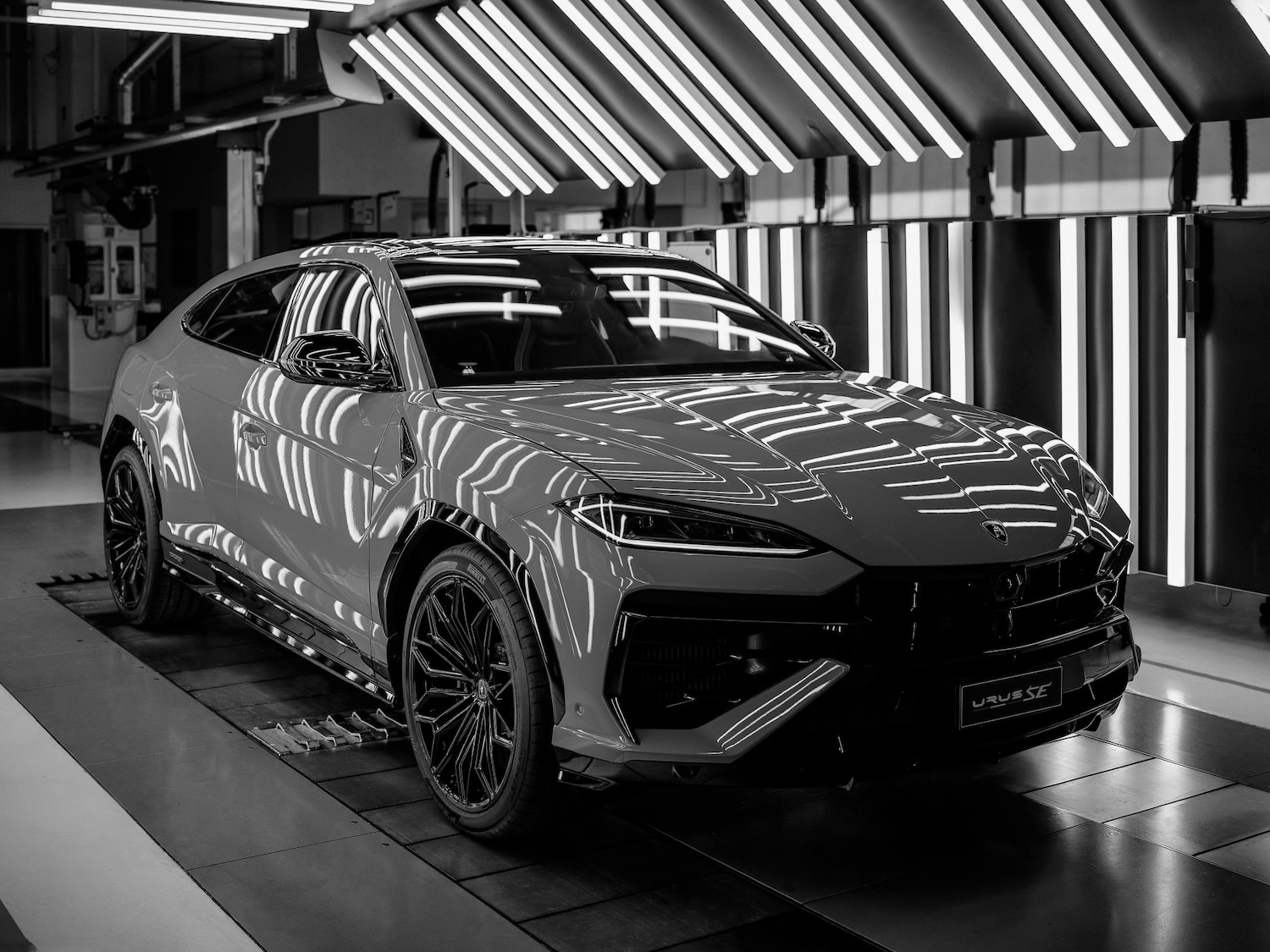 Used Lamborghini Urus 2025 for sale - 77019057: Photo 8