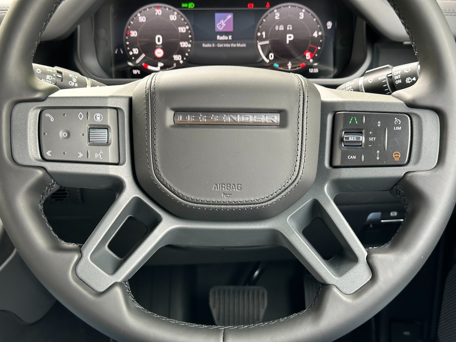 Used Land Rover Defender 2025 for sale - 77019427: Photo 12