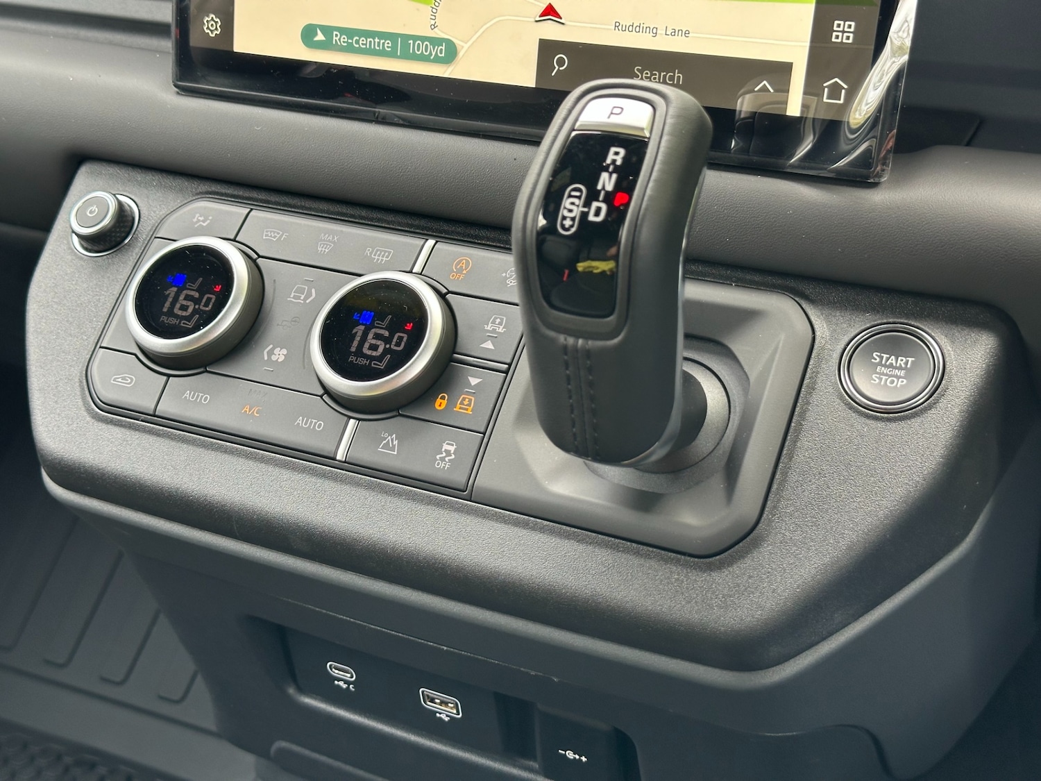 Used Land Rover Defender 2025 for sale - 77019427: Photo 25