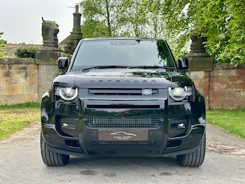 Used Land Rover Defender 2025 for sale - 77019427: Photo