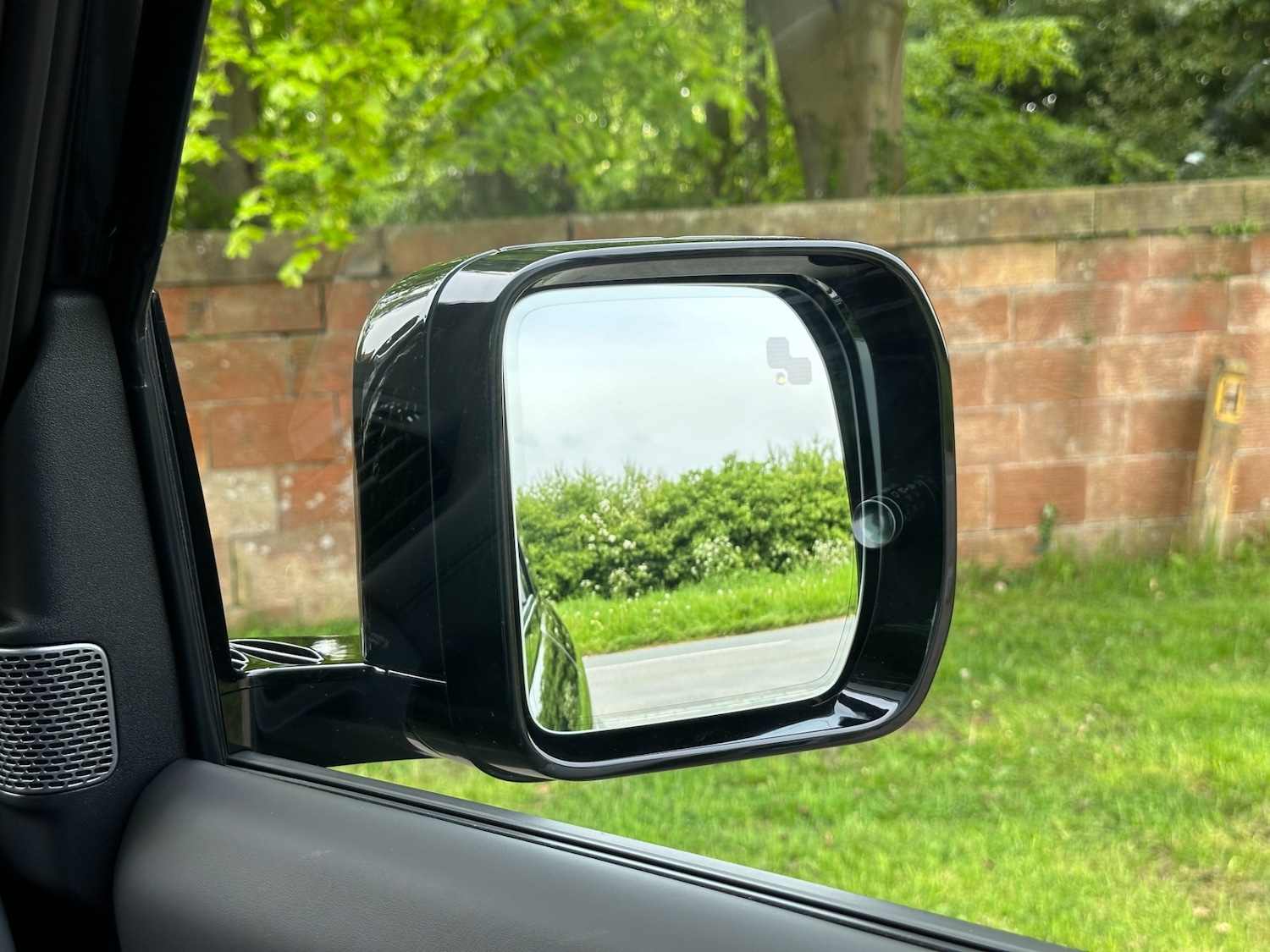 Used Land Rover Defender 2025 for sale - 77019427: Photo 30