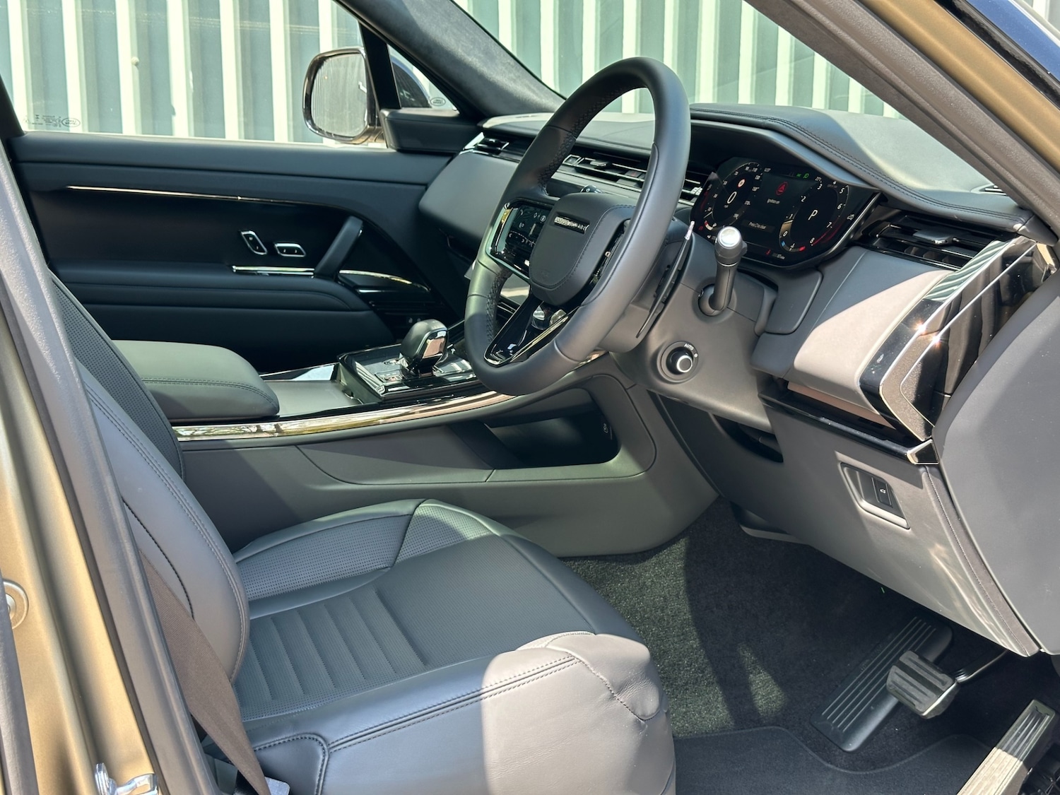 Used Land Rover Range Rover Sport 2024 for sale - 77404005: Photo 10