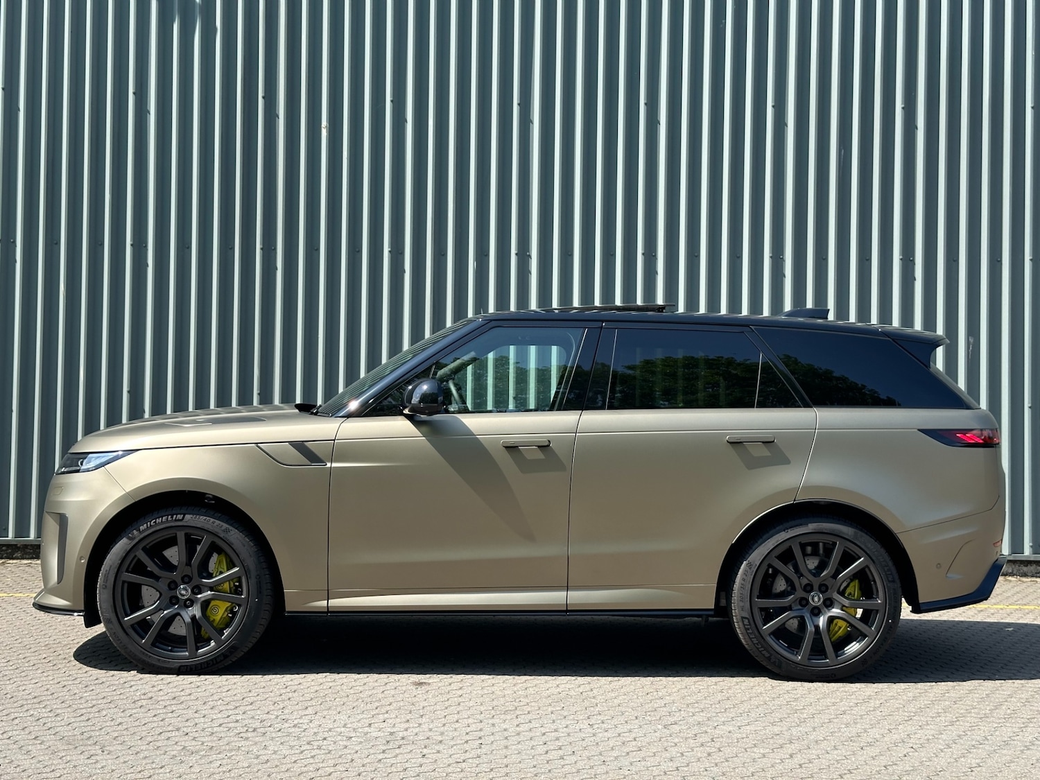 Used Land Rover Range Rover Sport 2024 for sale - 77404005: Photo 4