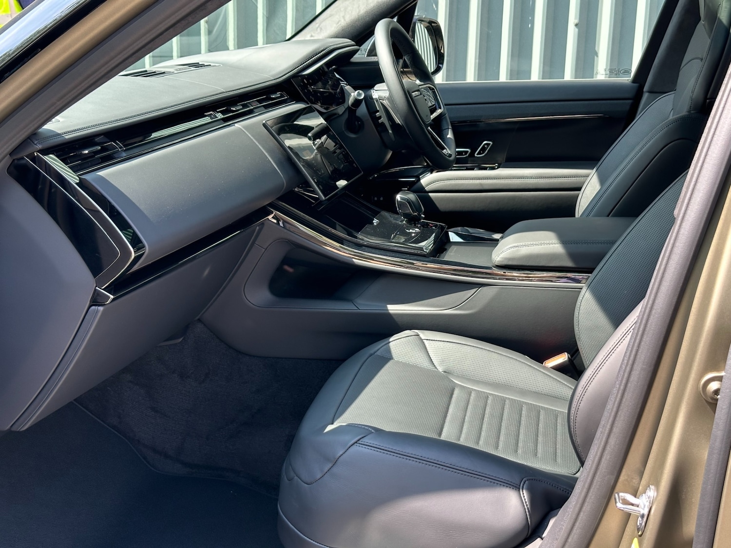 Used Land Rover Range Rover Sport 2024 for sale - 77404005: Photo 7