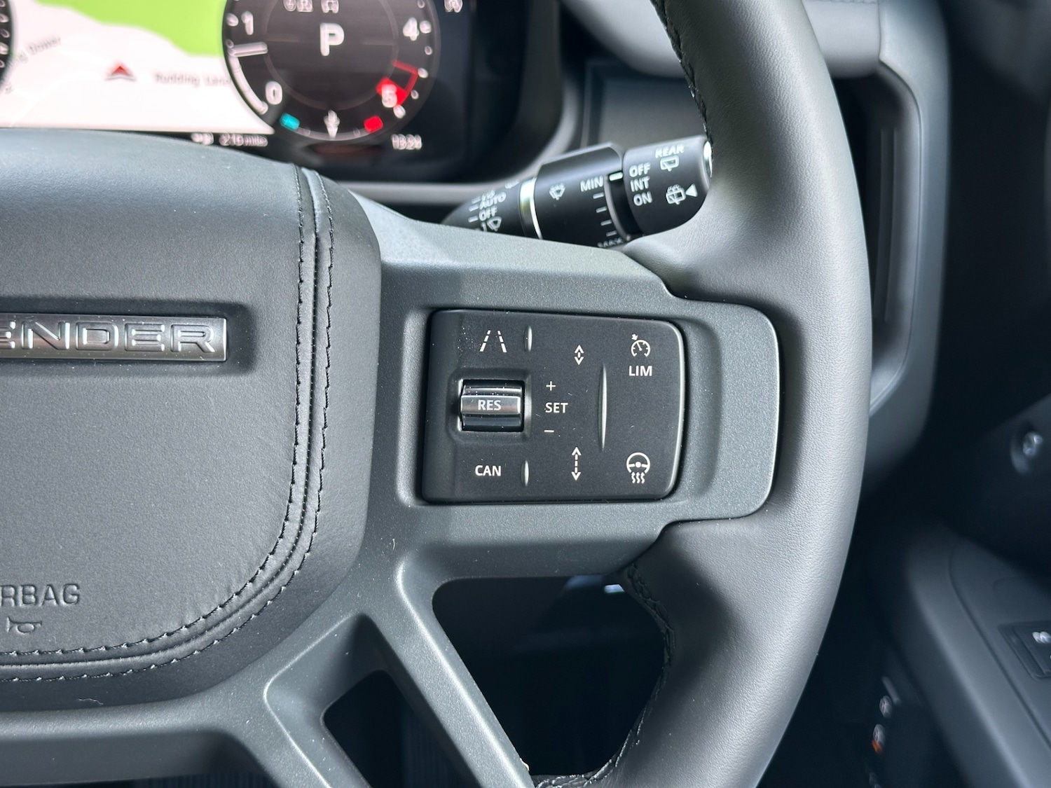 Used Land Rover Defender 2025 for sale - 77019403: Photo 14