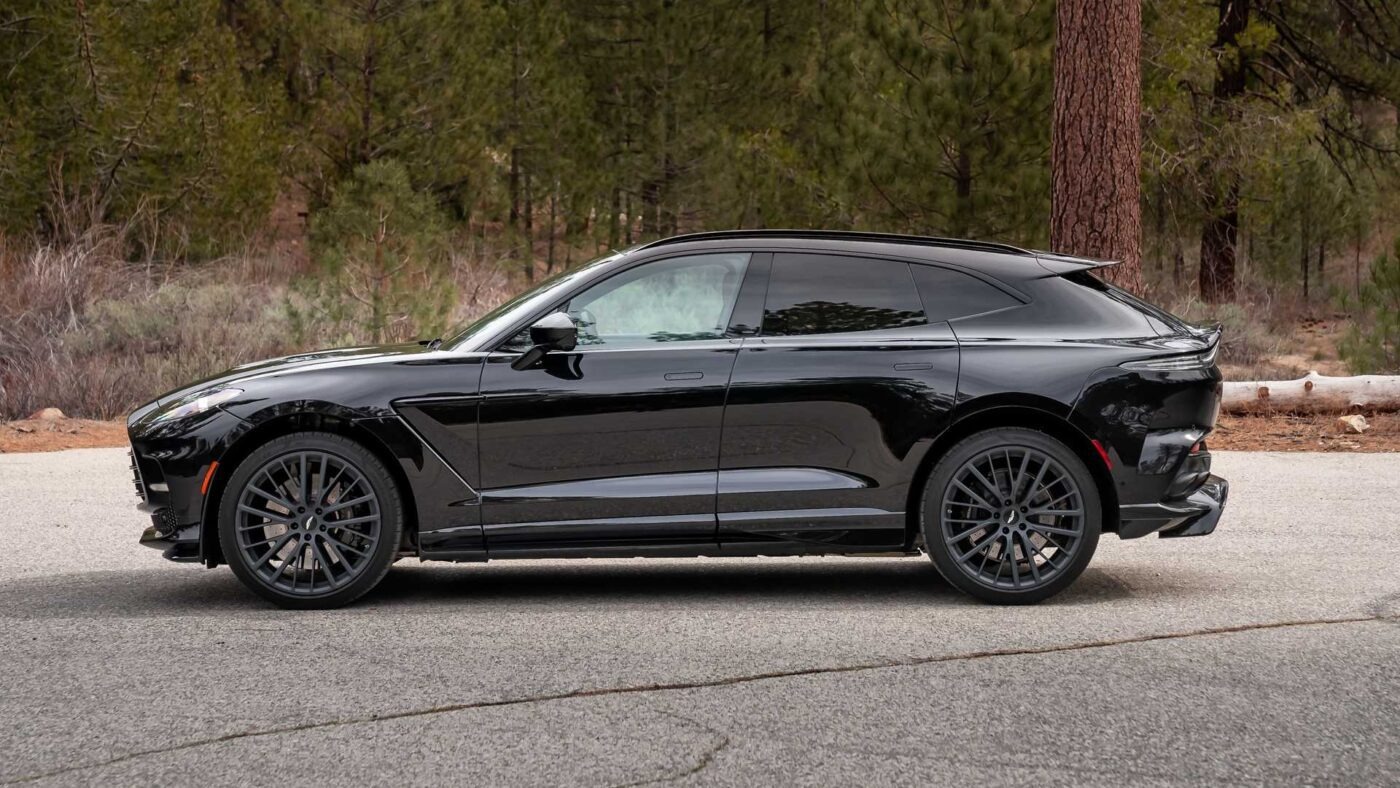 Used Aston Martin DBX 2026 for sale - 78131465: Photo 2