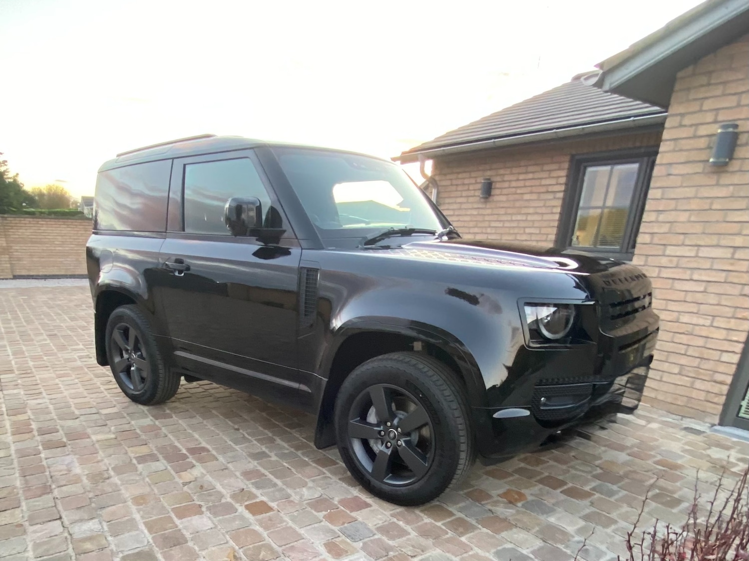 Used Land Rover Defender 2025 for sale - 77273973: Photo 1