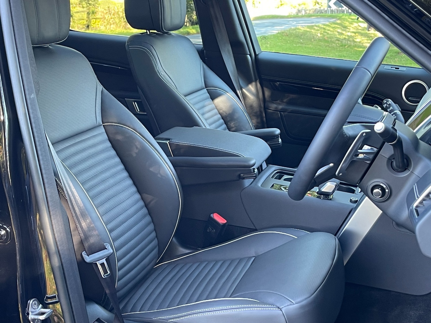 Used Land Rover Discovery 2023 for sale - 77377805: Photo 12