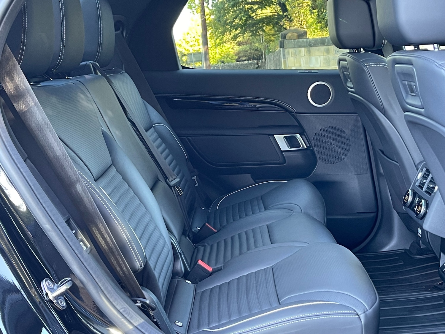 Used Land Rover Discovery 2023 for sale - 77377805: Photo 13