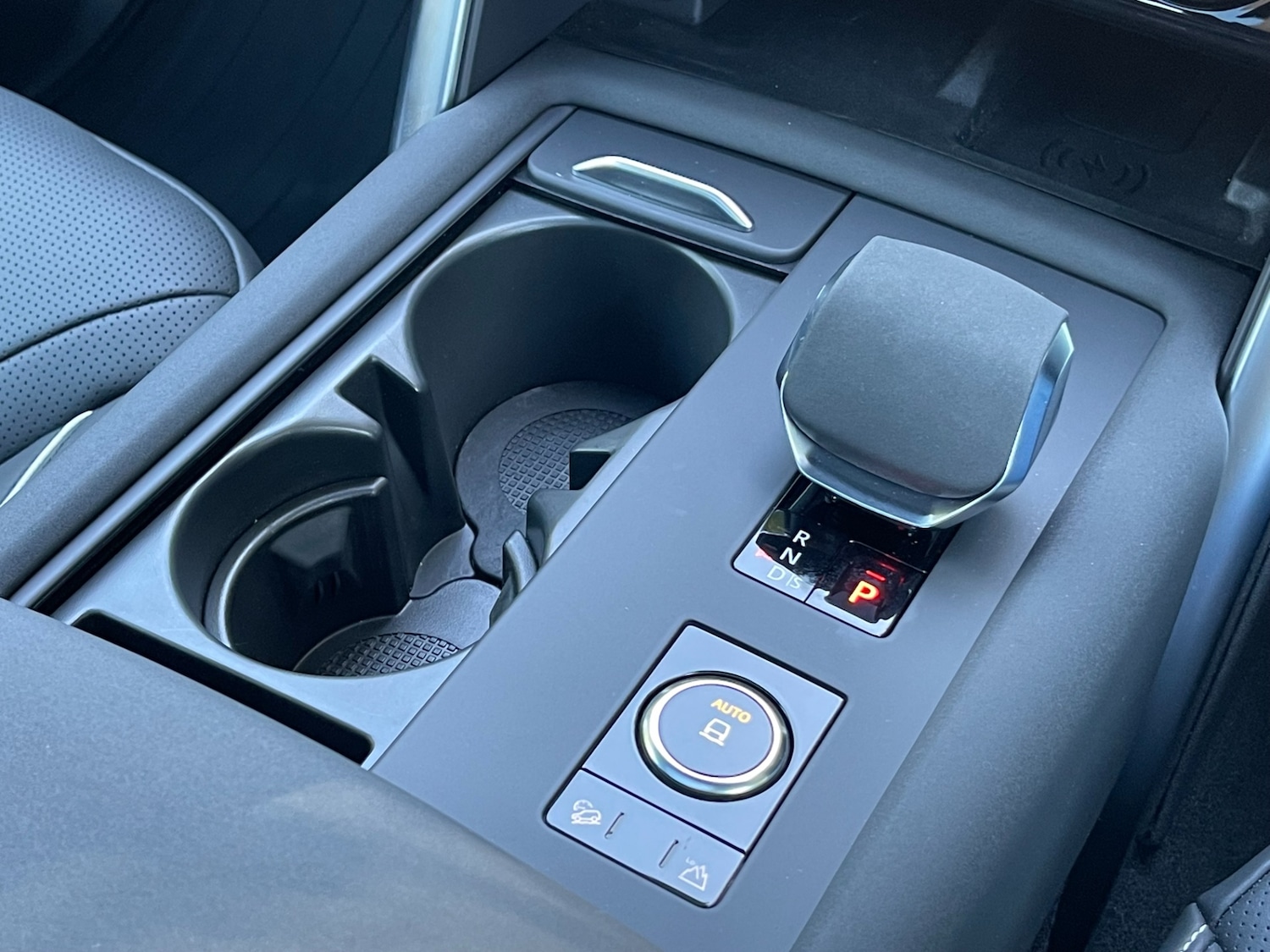 Used Land Rover Discovery 2023 for sale - 77377805: Photo 25