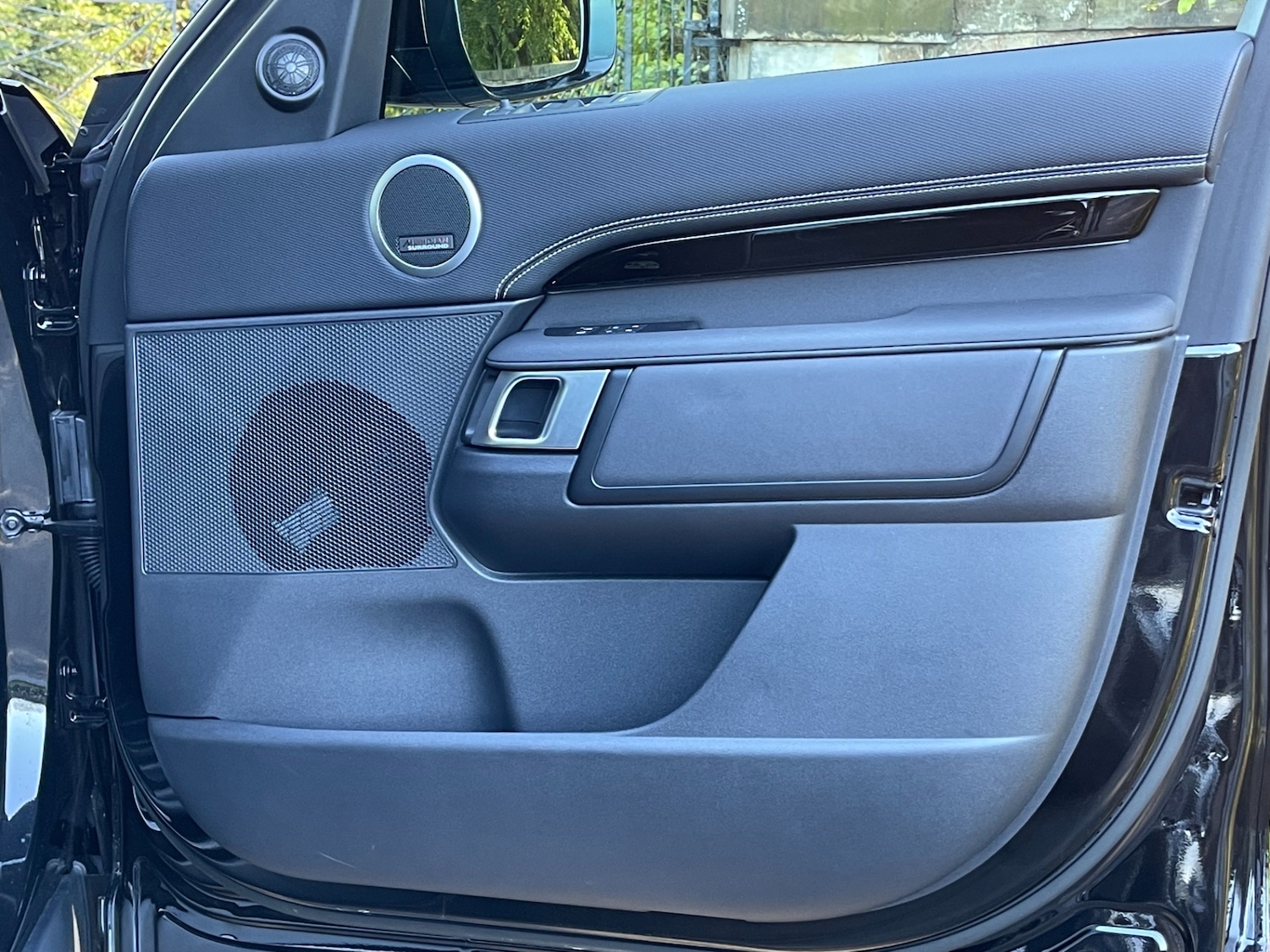 Used Land Rover Discovery 2023 for sale - 77377805: Photo 29