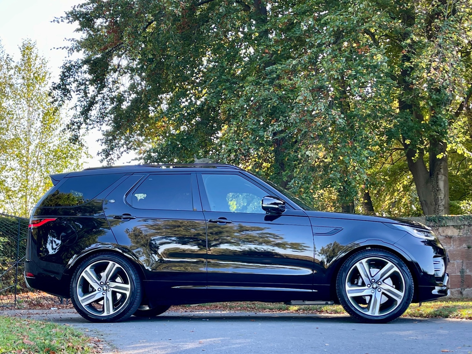 Used Land Rover Discovery 2023 for sale - 77377805: Photo 48