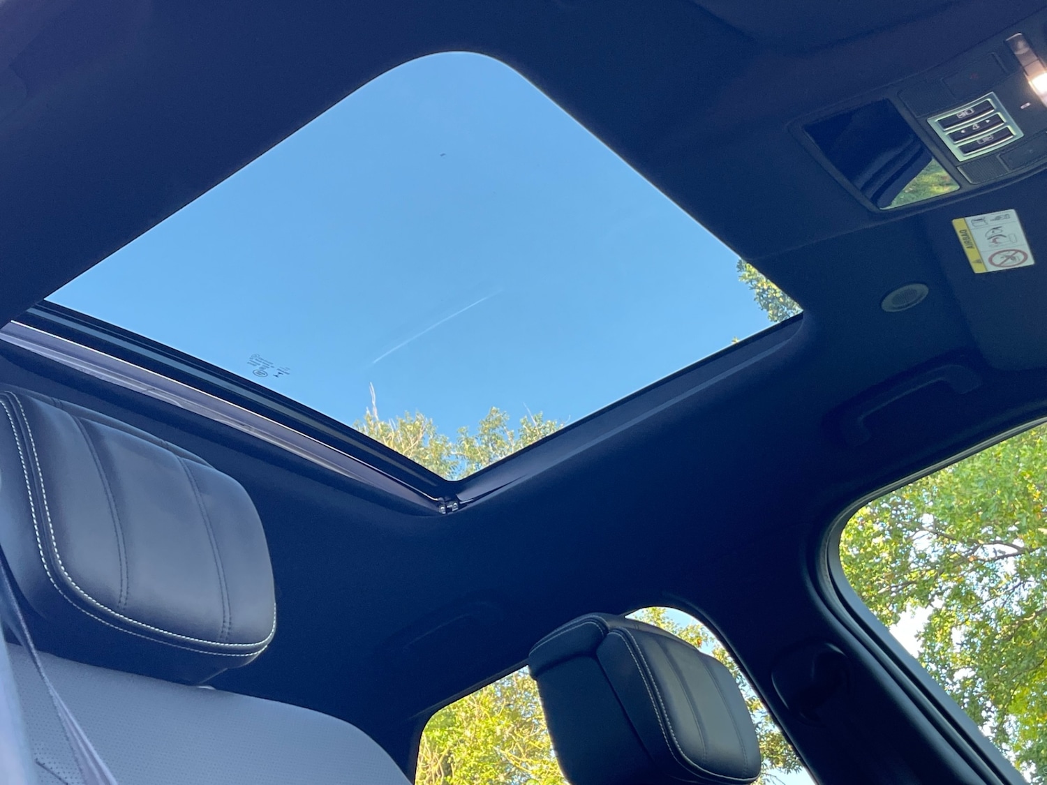 Used Land Rover Discovery 2023 for sale - 77377805: Photo 8